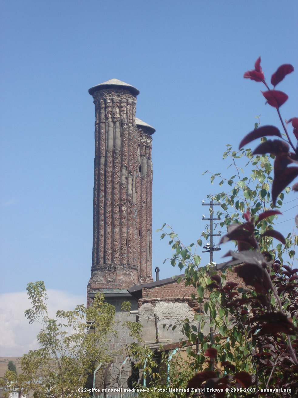 022_cifte_minareli_medrese_2