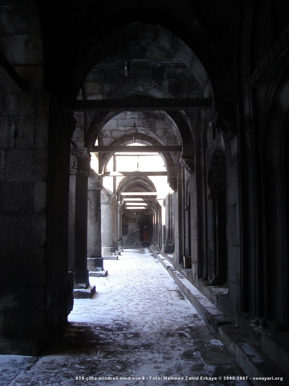 028_cifte_minareli_medrese_8