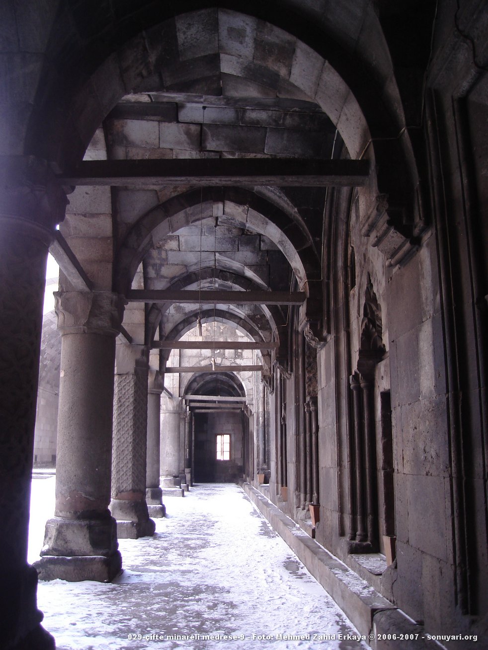 029_cifte_minareli_medrese_9