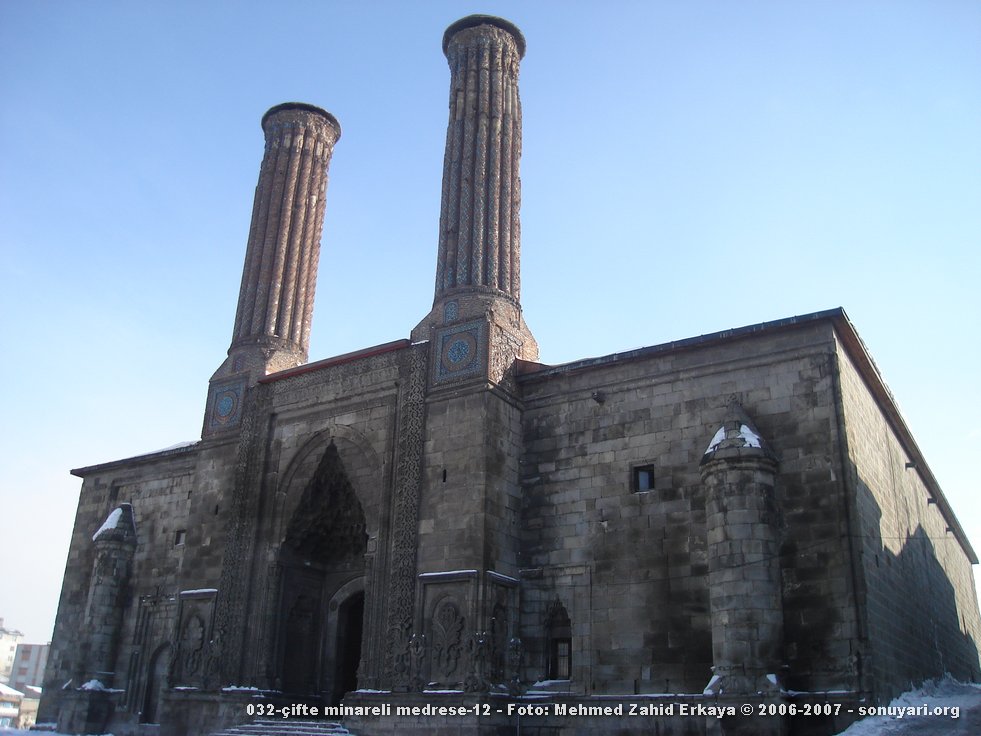 032_cifte_minareli_medrese_12
