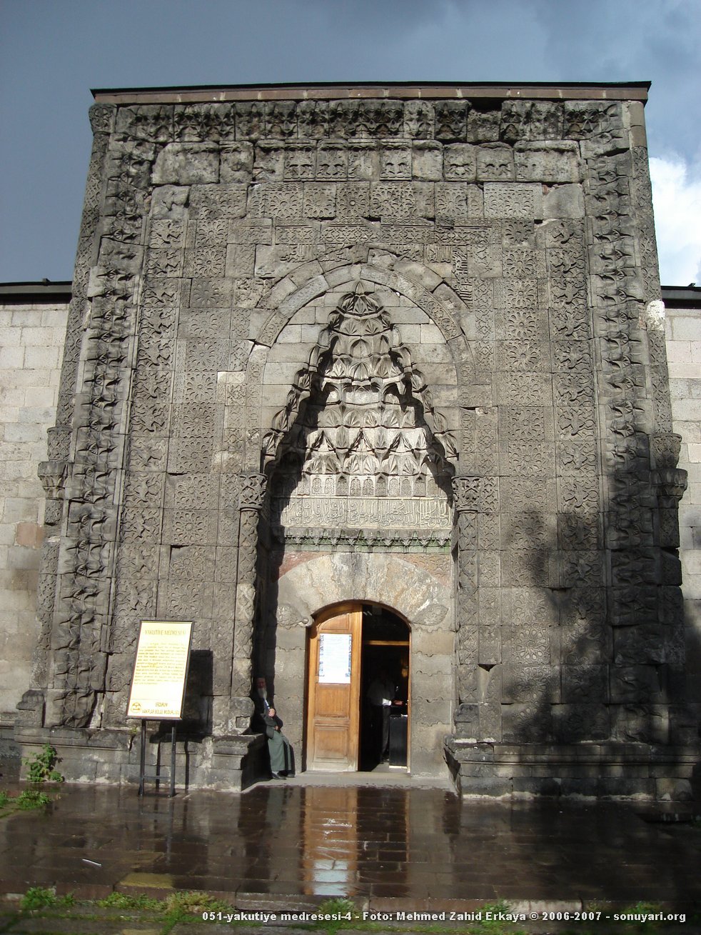 051_yakutiye_medresesi_4
