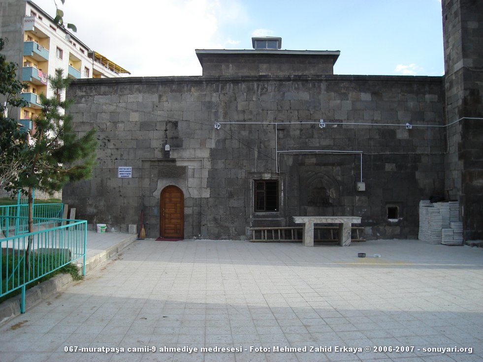 067_muratpasa_camii_9_ahmediye_medresesi