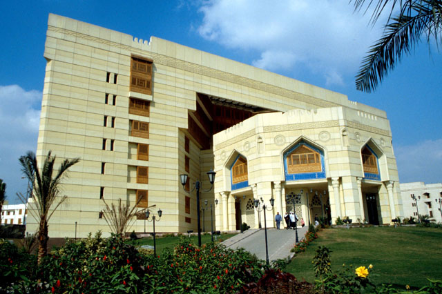 cairo22ezherUni