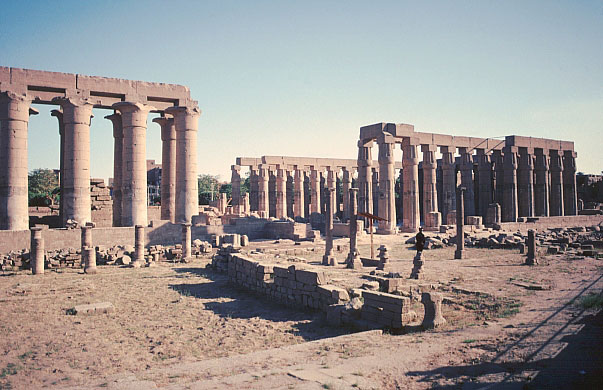 15luxorHoll