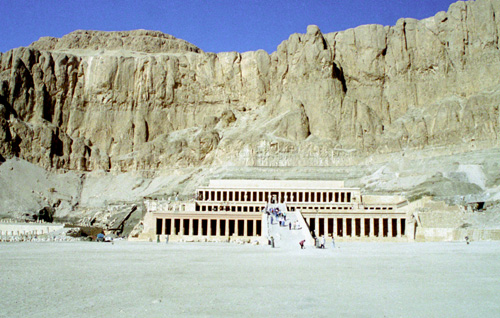 18luxorDeirElBahri