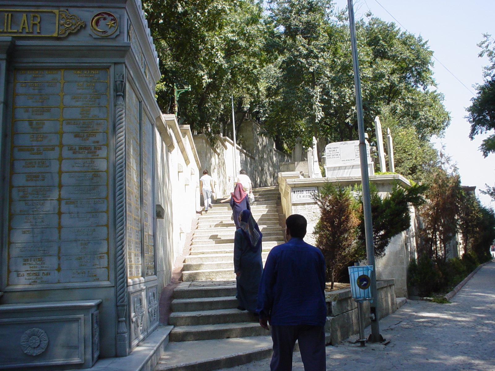 201_eyubKabristan
