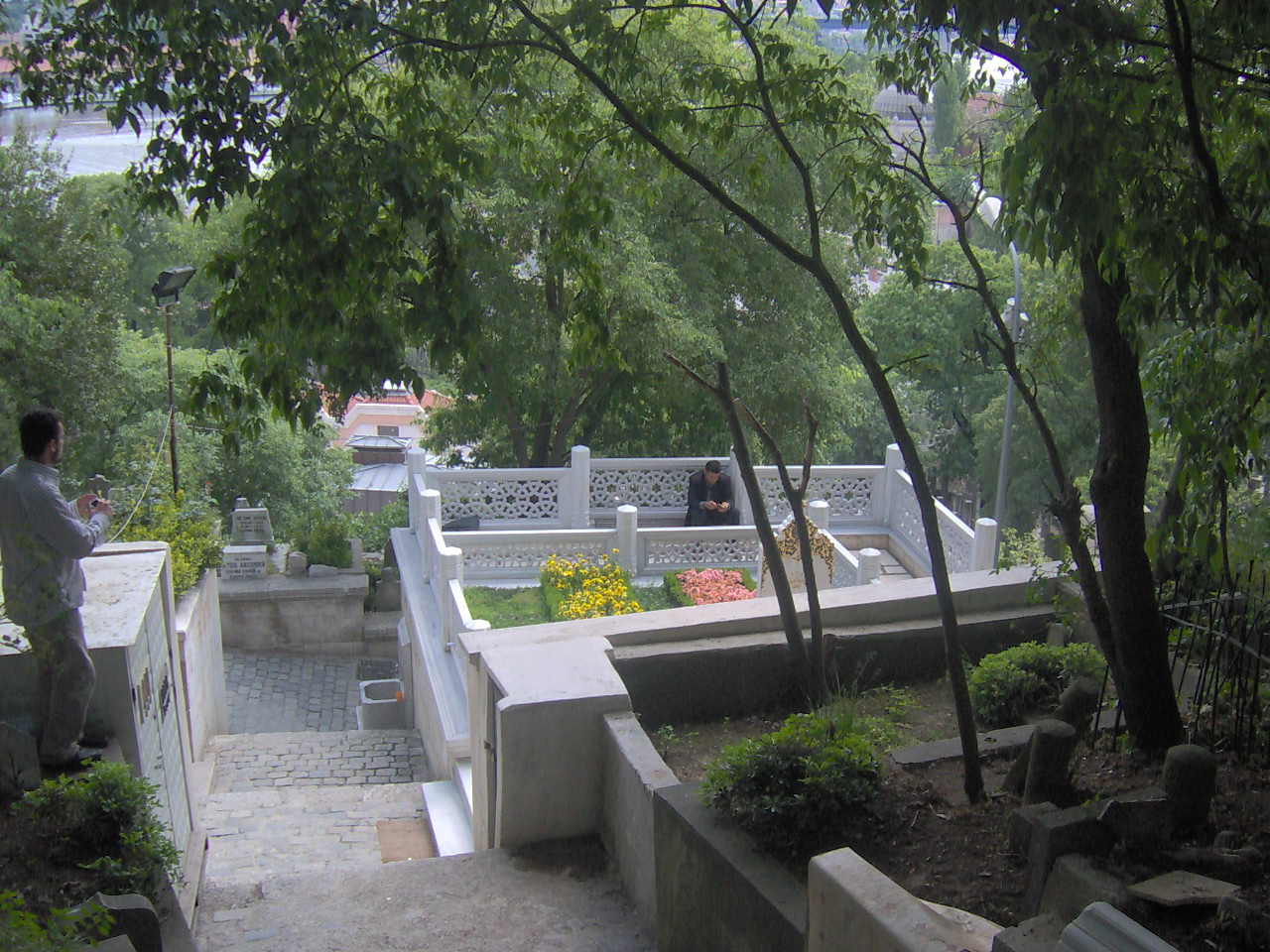 208_mecKabir2006