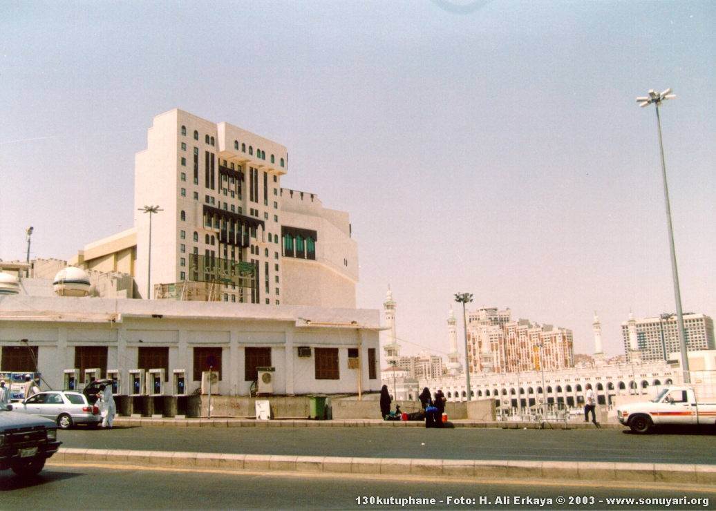 130kutuphane